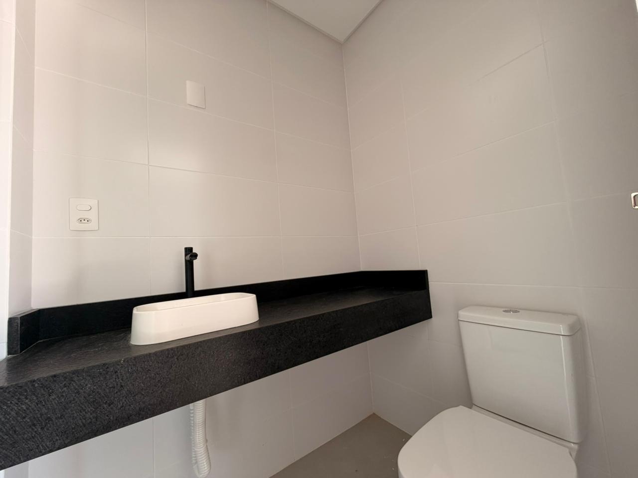 Apartamento à venda no Coqueiros: 