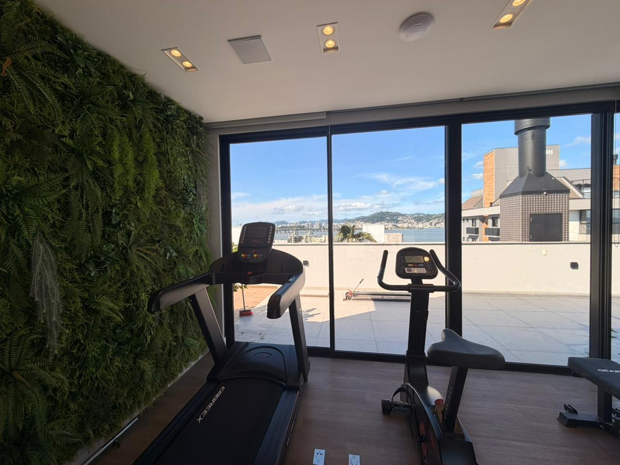 Apartamento à venda no Coqueiros: 