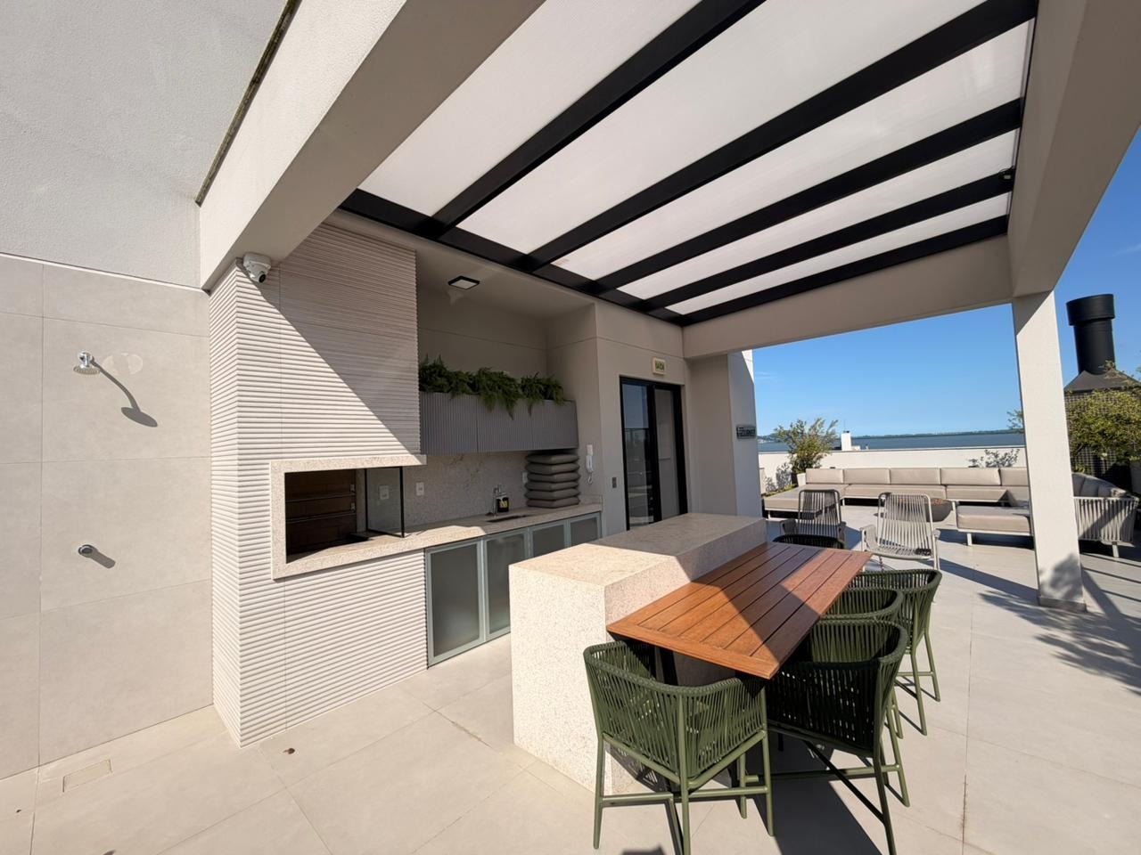 Apartamento à venda no Coqueiros: 