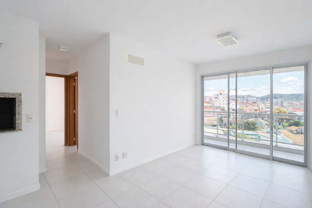 Apartamento à venda no Barreiros: 