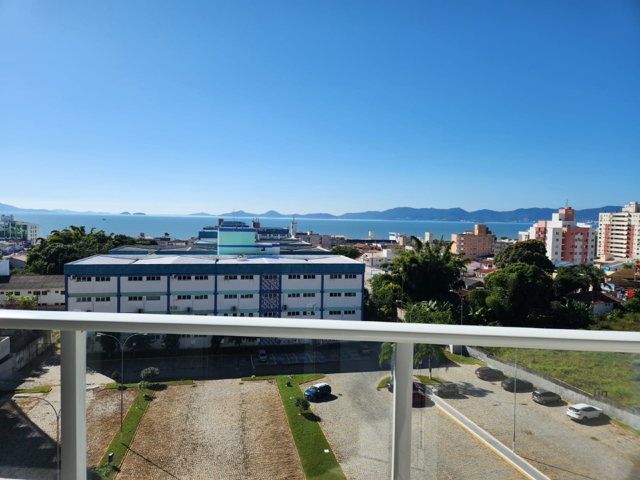 Apartamento à venda no Barreiros: 