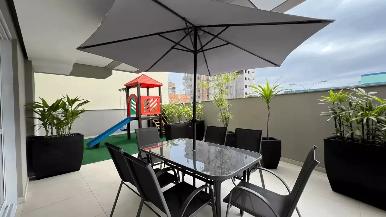 Apartamento à venda no Barreiros: 