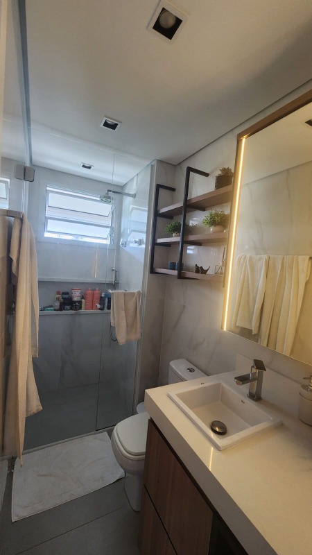 Apartamento à venda no Barreiros: 