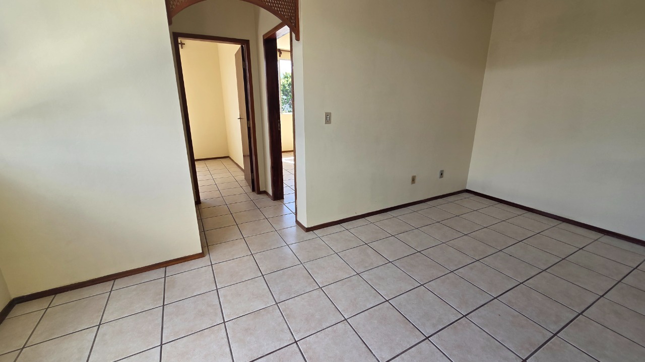 Apartamento à venda no Capoeiras: 