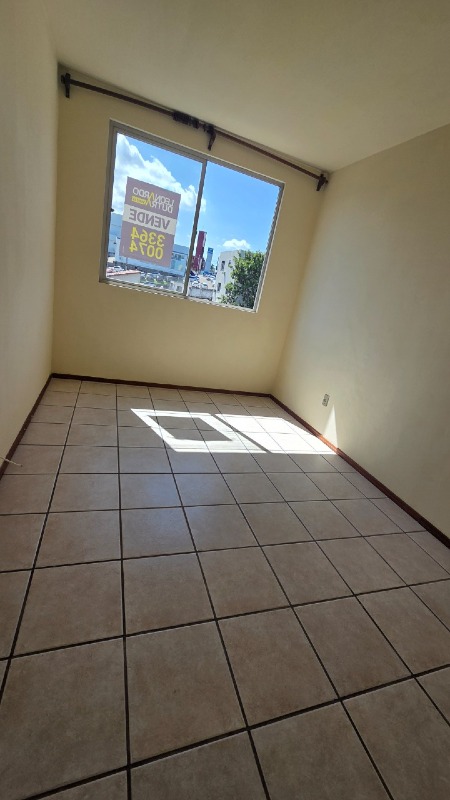 Apartamento à venda no Capoeiras: 