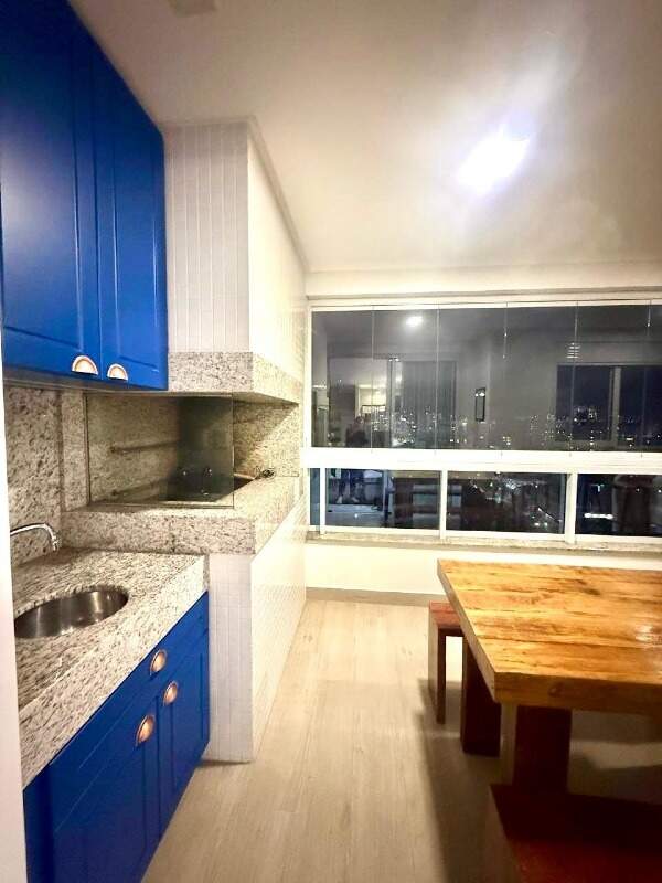 Apartamento à venda no Balneario: 