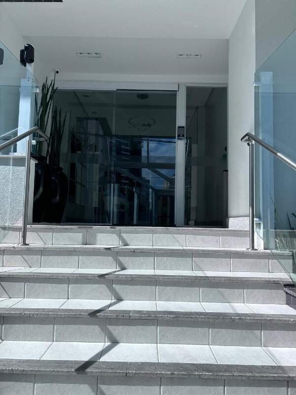 Apartamento à venda no Campinas: Entrada do Condominio