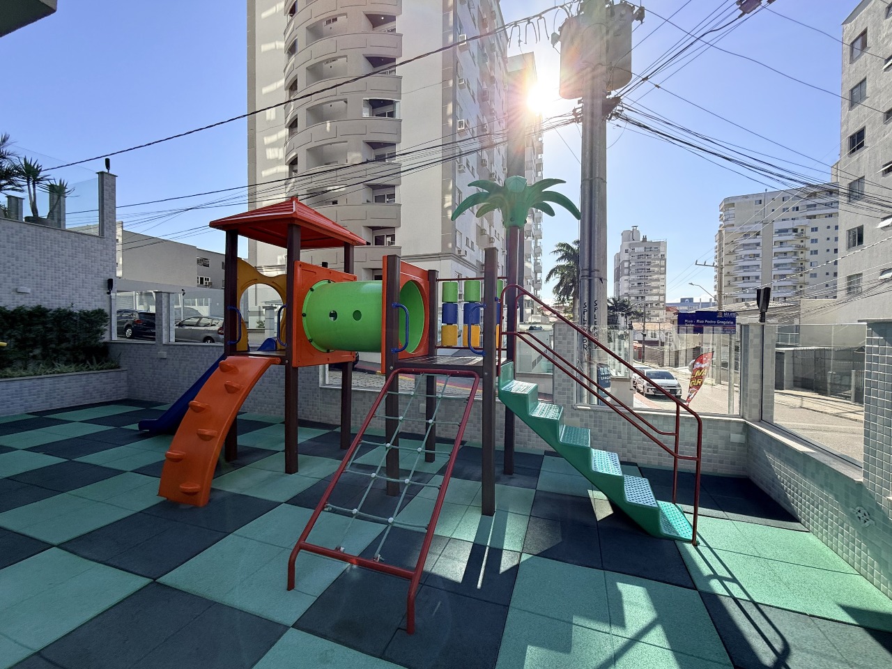 Apartamento à venda no Barreiros: 