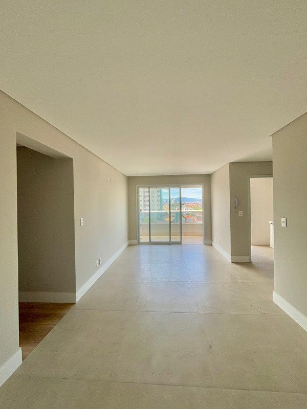 Apartamento à venda no Barreiros: 