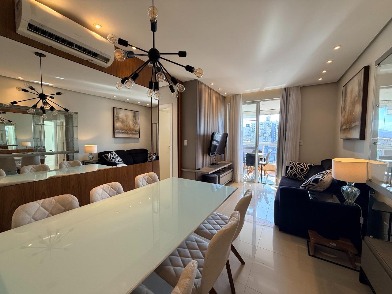 Apartamento à venda no Barreiros: 