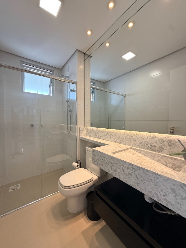 Apartamento à venda no Barreiros: