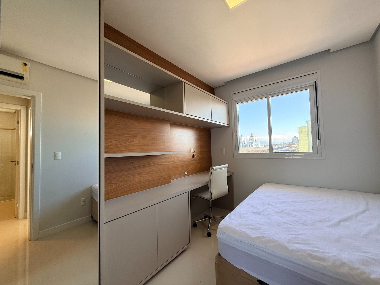 Apartamento à venda no Barreiros: