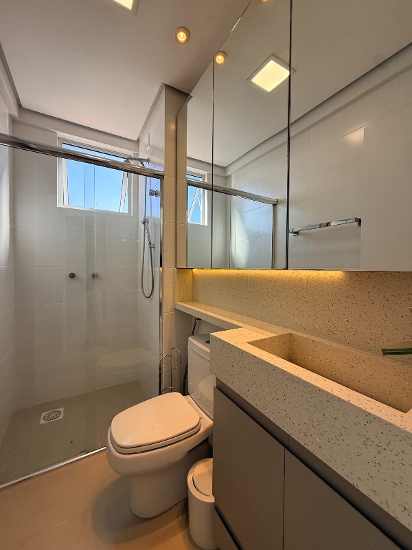 Apartamento à venda no Barreiros: