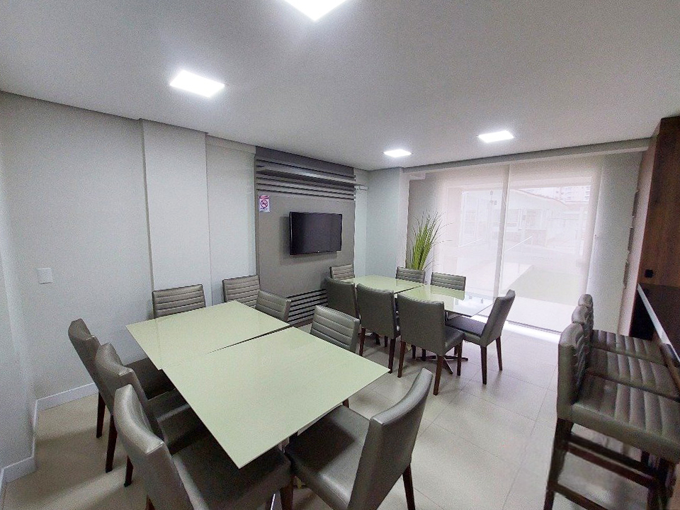 Apartamento à venda no Barreiros: