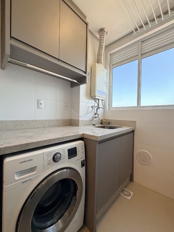 Apartamento à venda no Barreiros: