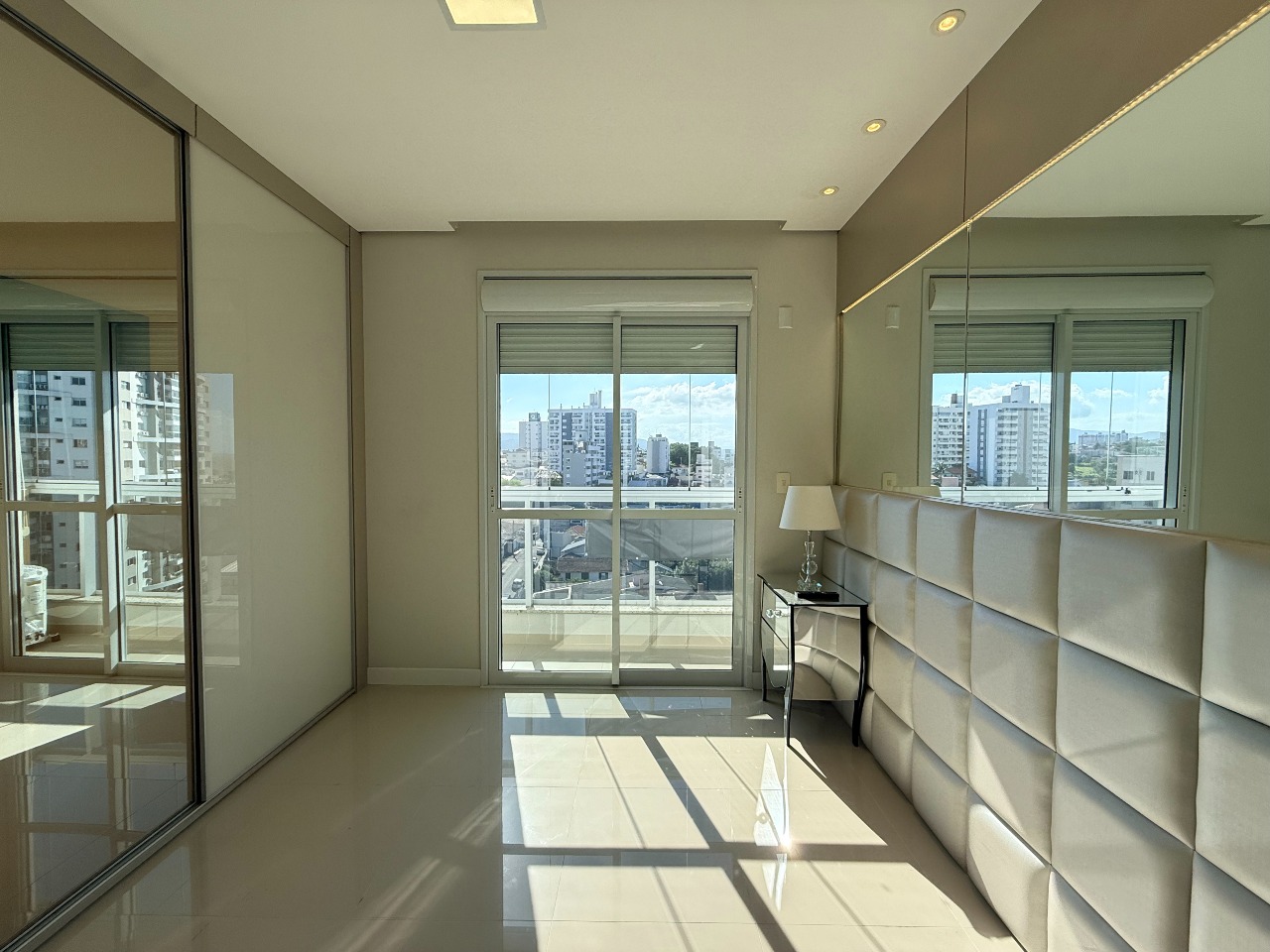 Apartamento à venda no Barreiros: