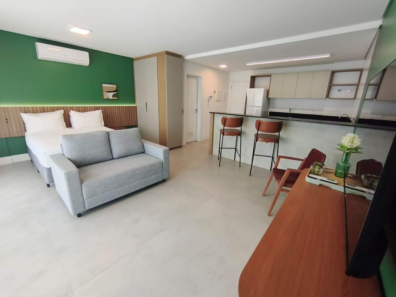 Apartamento para aluguel no Saco Grande: 