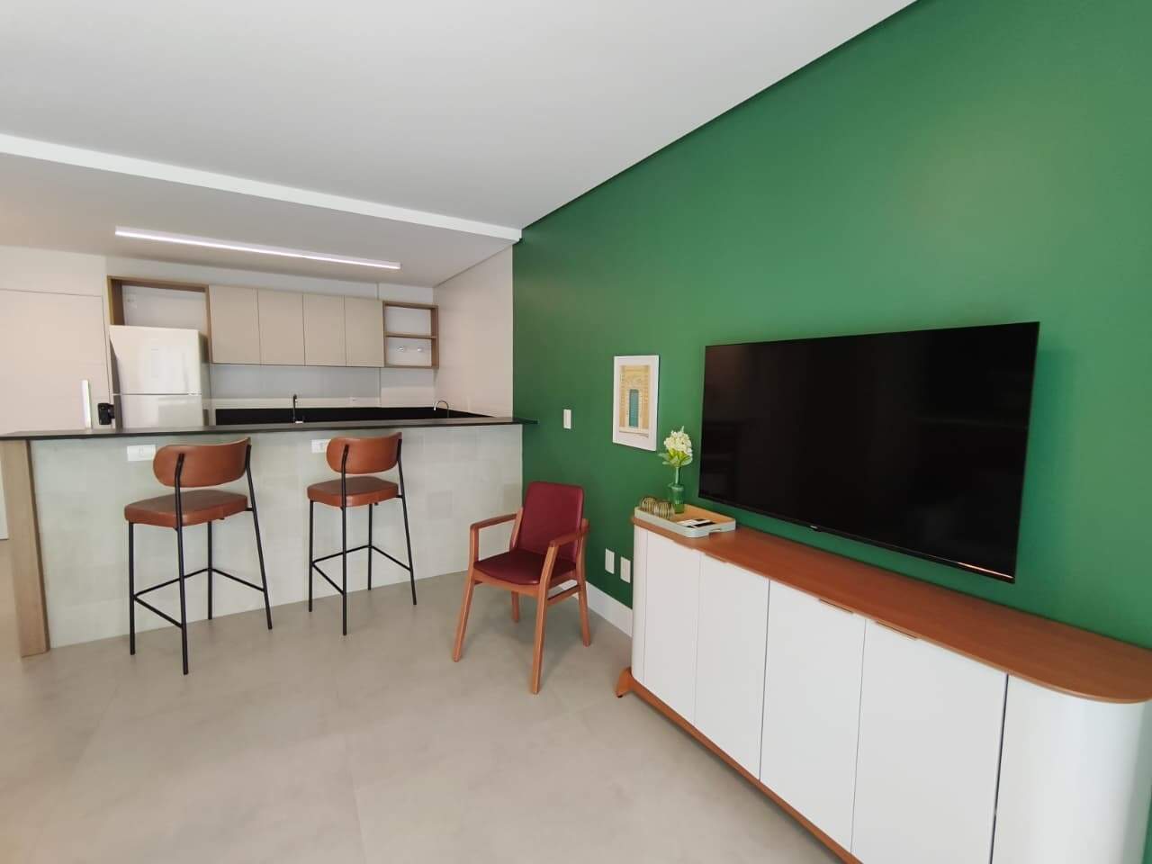 Apartamento para aluguel no Saco Grande: 