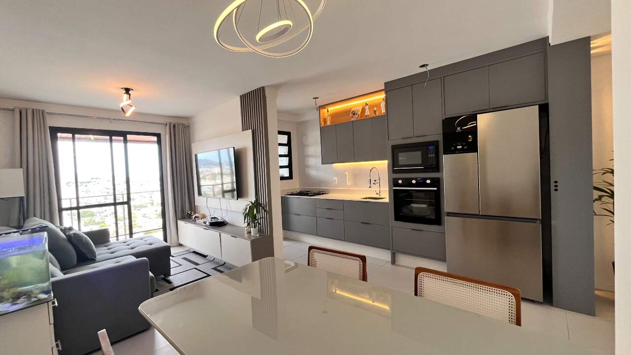 Apartamento à venda no Barreiros: 
