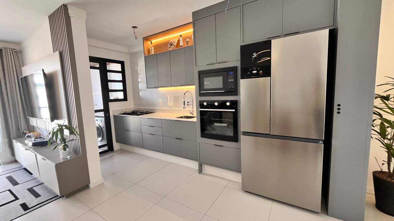 Apartamento à venda no Barreiros: 
