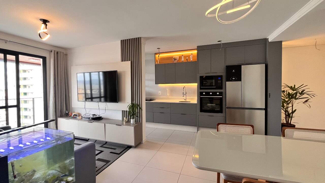 Apartamento à venda no Barreiros: 