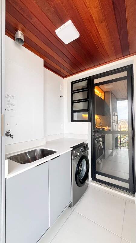 Apartamento à venda no Barreiros: 