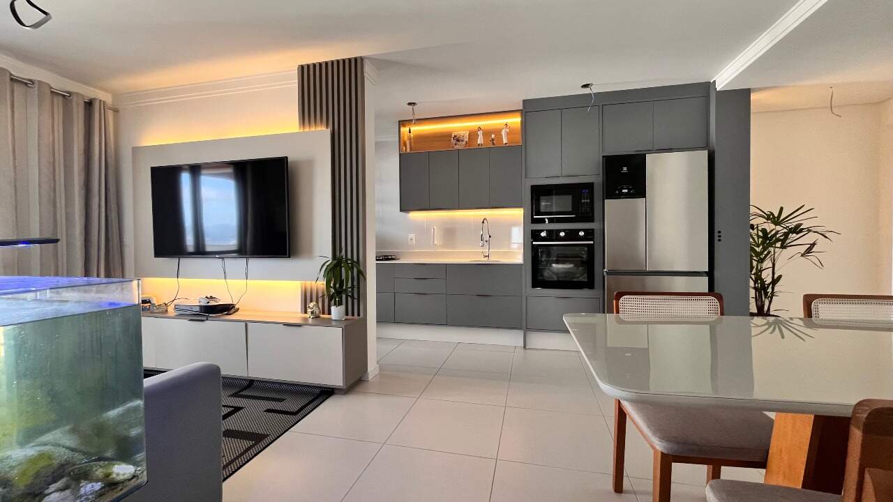 Apartamento à venda no Barreiros: 