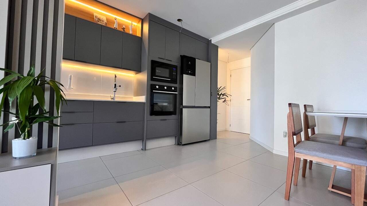 Apartamento à venda no Barreiros: 