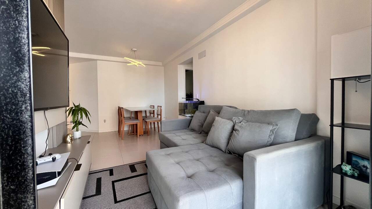 Apartamento à venda no Barreiros: 