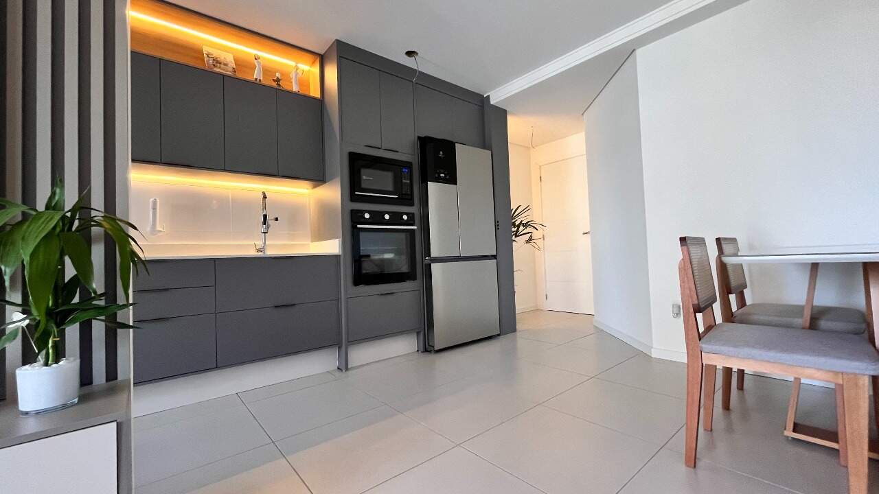 Apartamento à venda no Barreiros: 