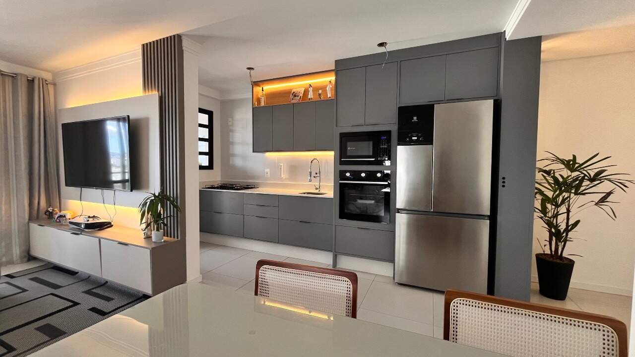 Apartamento à venda no Barreiros: 