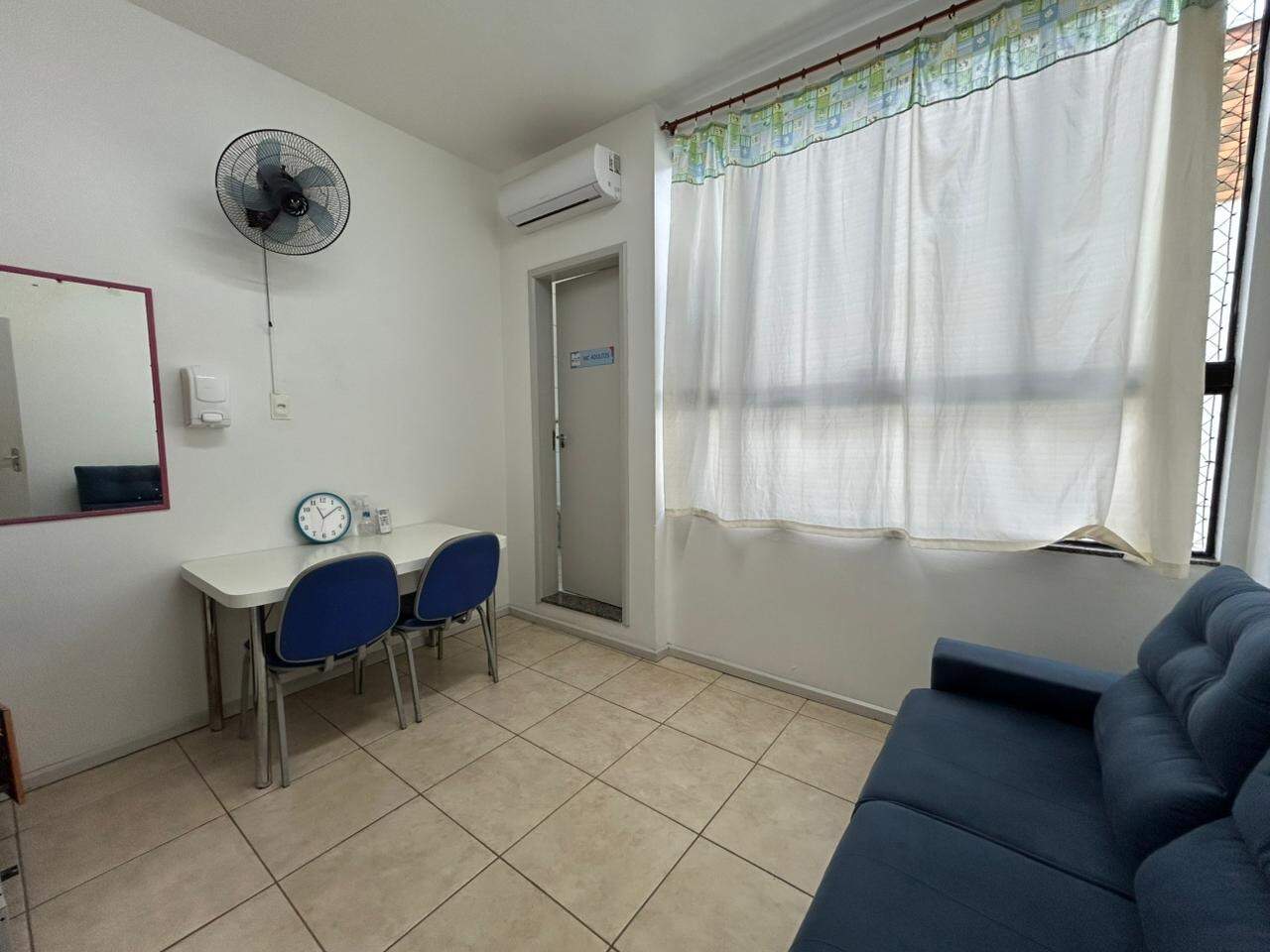Casa comercial para aluguel no Campeche:
