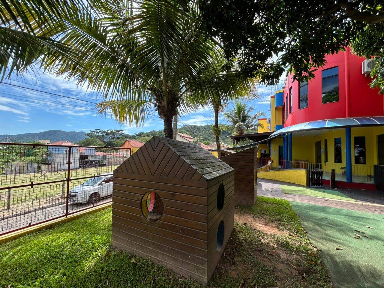 Casa comercial para aluguel no Campeche: