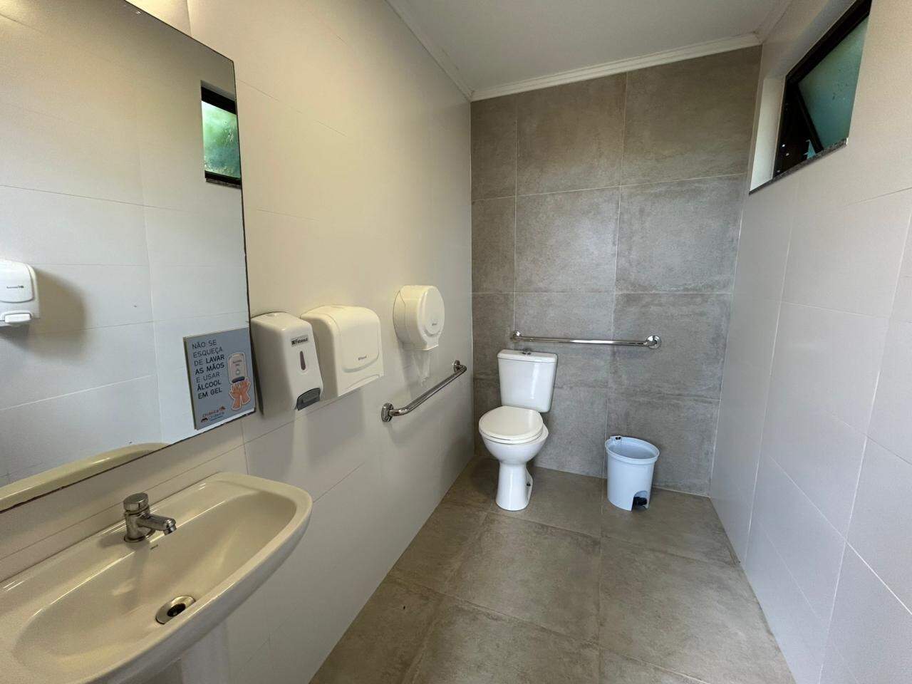 Casa comercial para aluguel no Campeche: