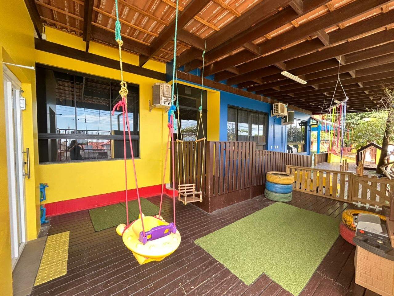 Casa comercial para aluguel no Campeche: