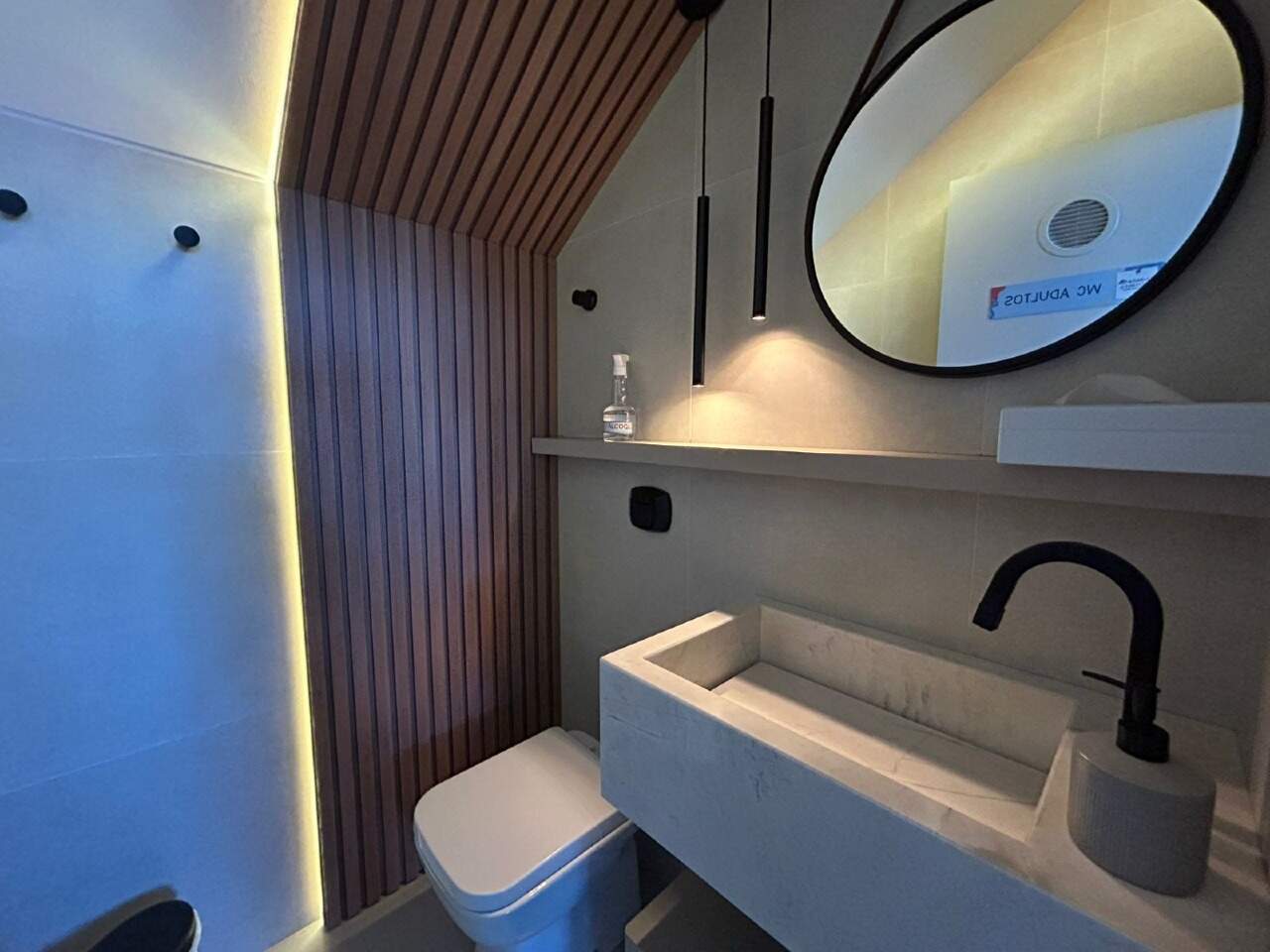 Casa comercial para aluguel no Campeche: