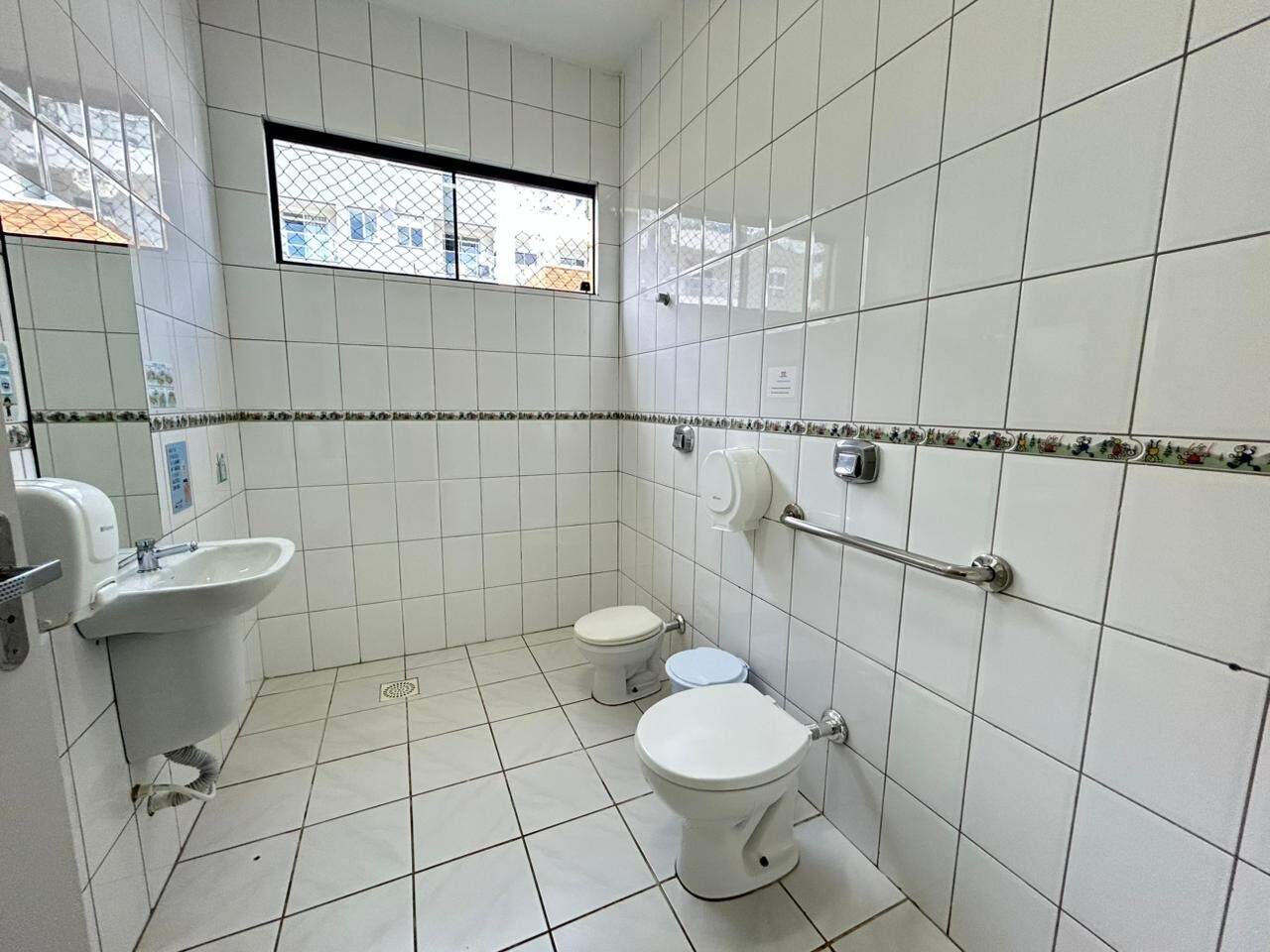 Casa comercial para aluguel no Campeche: