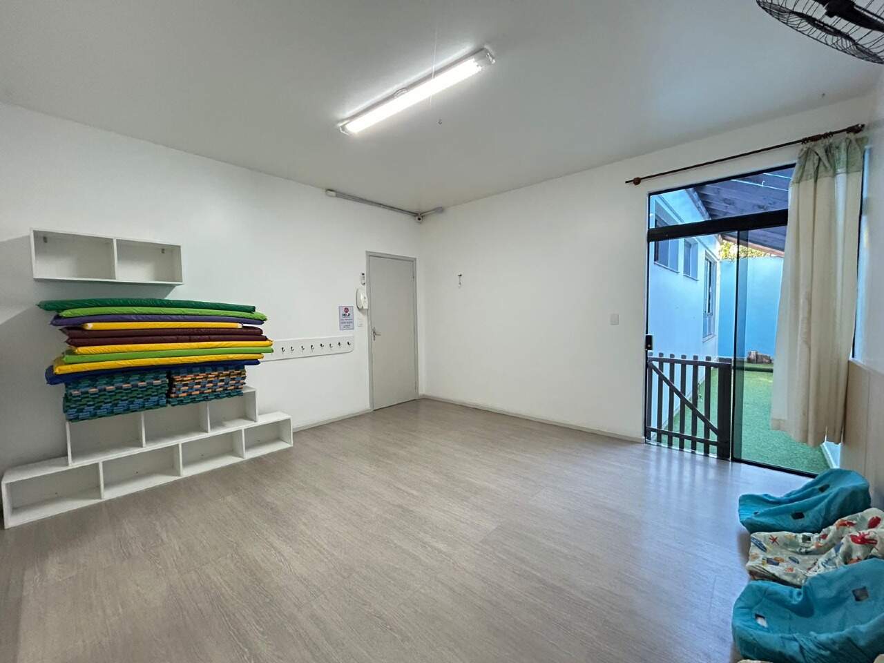 Casa comercial para aluguel no Campeche: