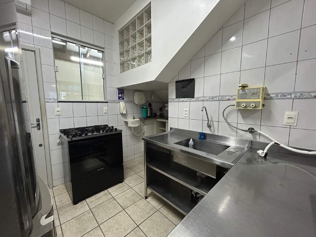 Casa comercial para aluguel no Campeche: