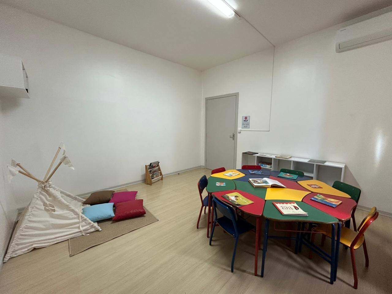 Casa comercial para aluguel no Campeche: