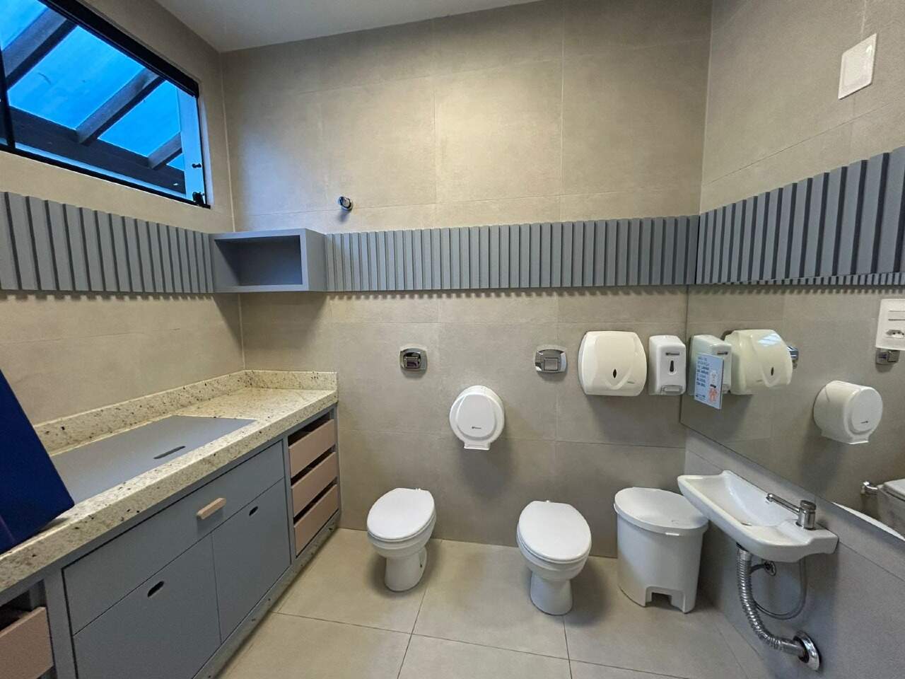 Casa comercial para aluguel no Campeche: