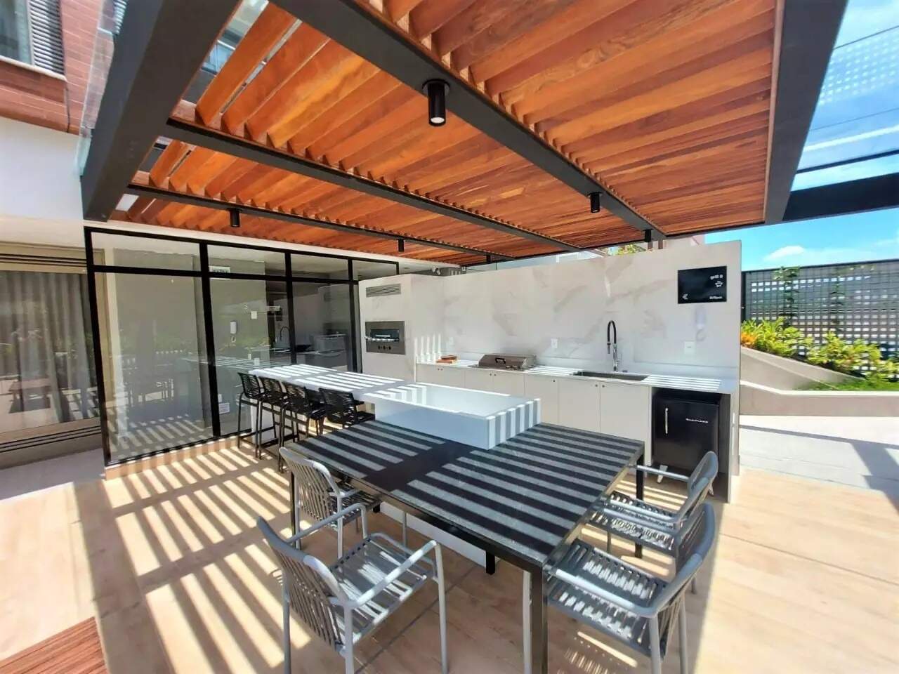 Apartamento para aluguel no Corrego Grande: 
