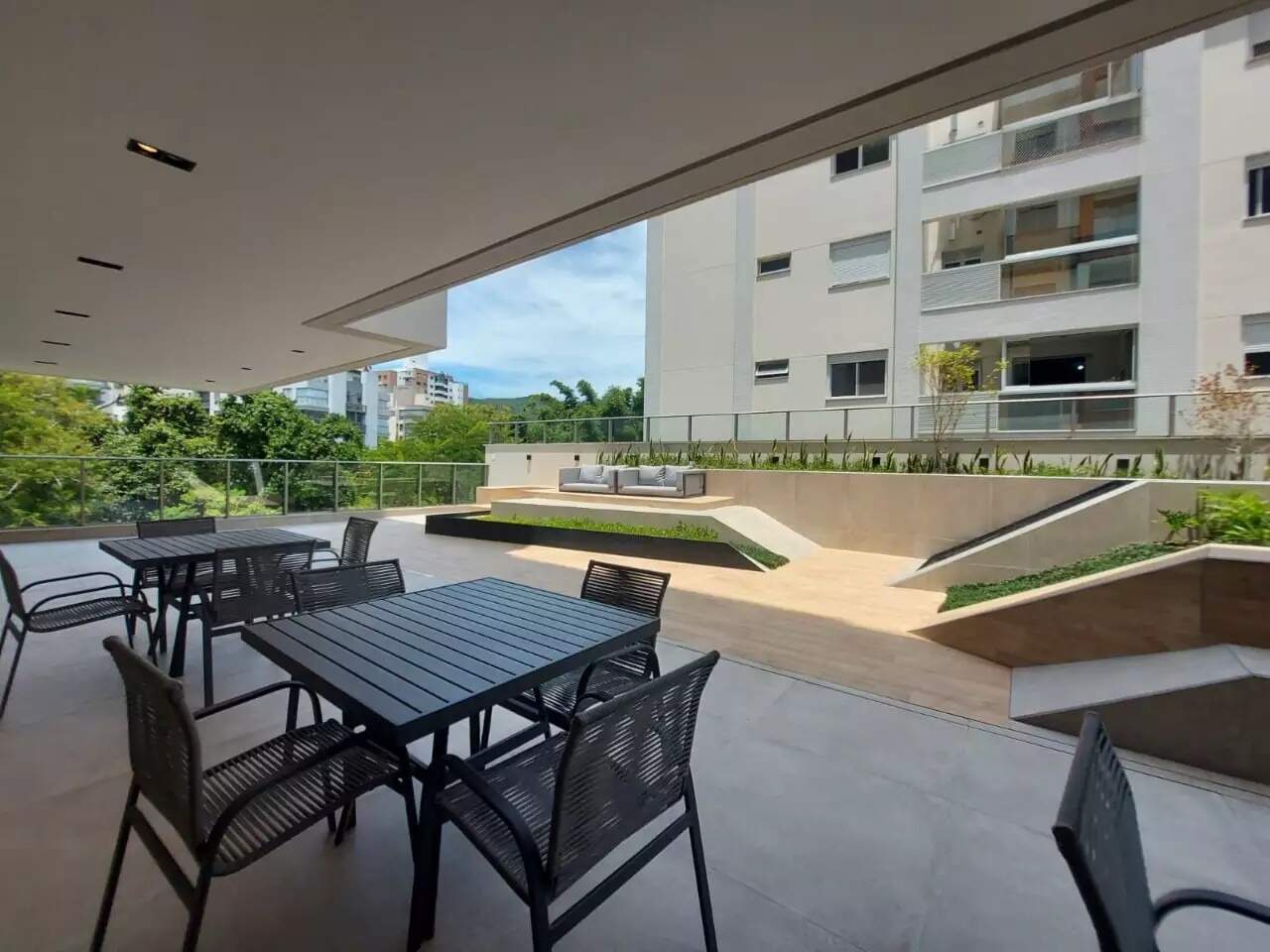 Apartamento para aluguel no Corrego Grande: 