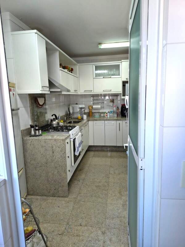Apartamento à venda no Estreito:
