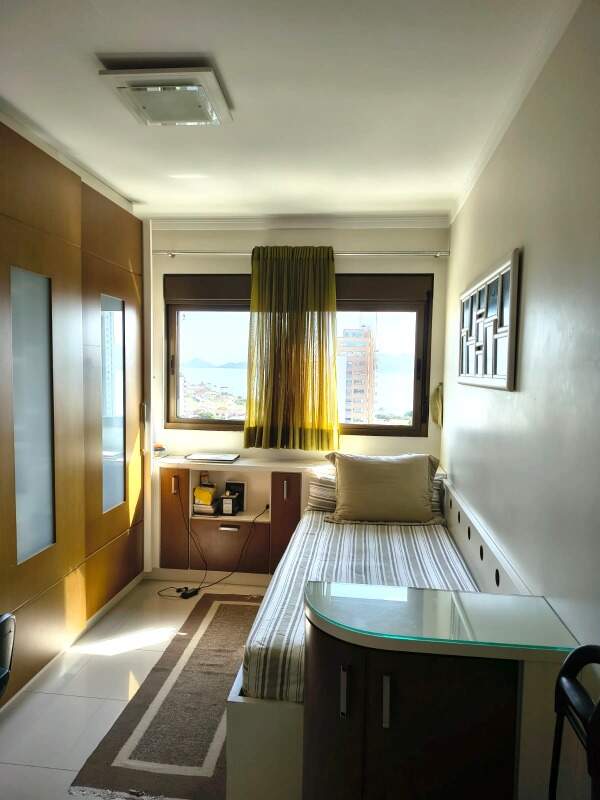 Apartamento à venda no Estreito: