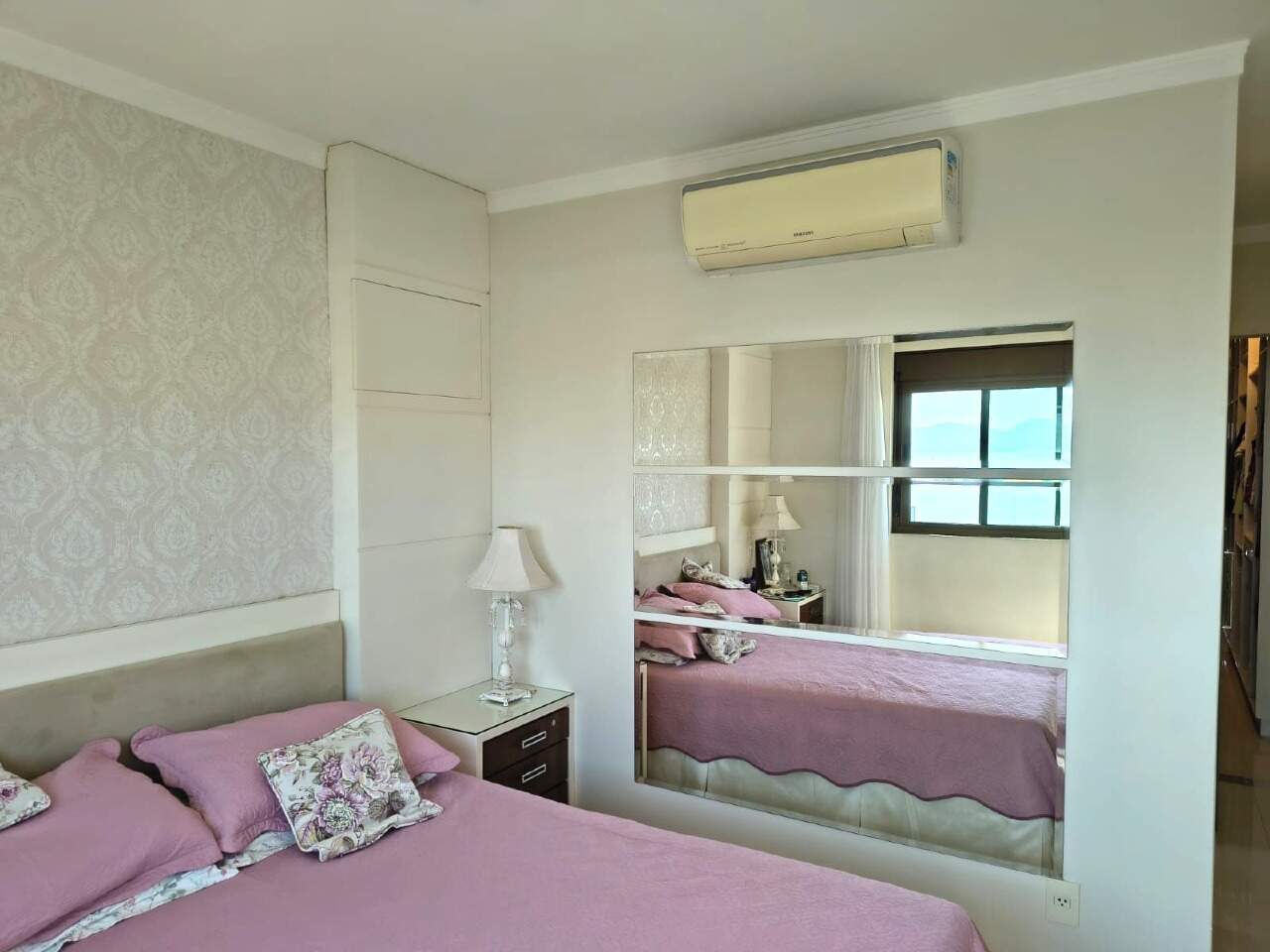 Apartamento à venda no Estreito: