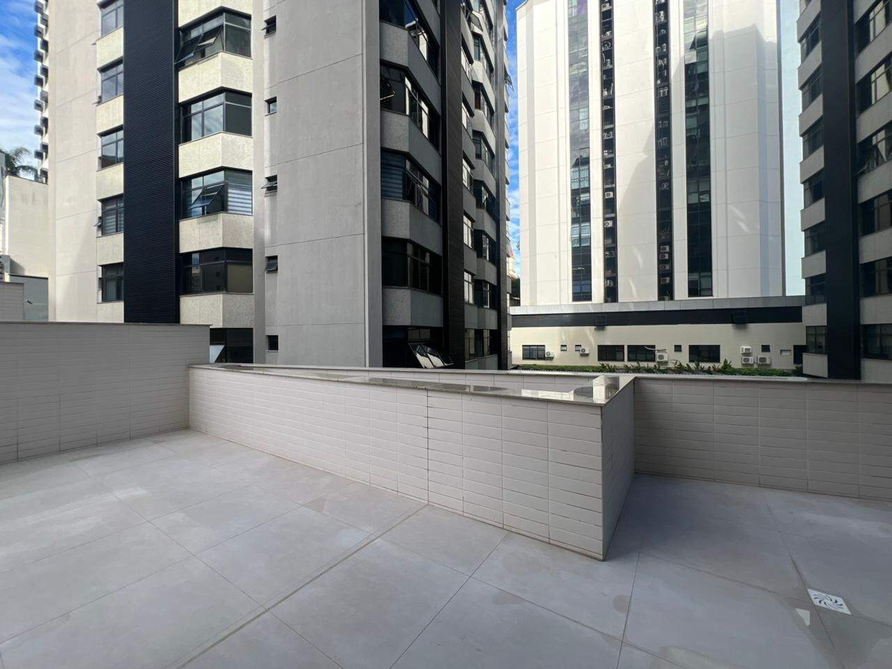 Apartamento para aluguel no Centro: 