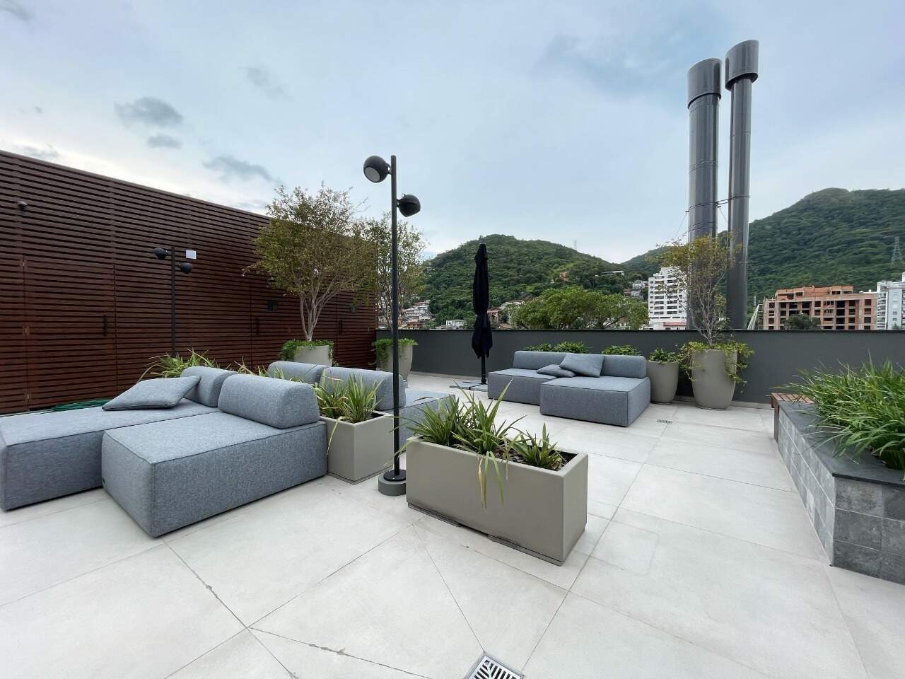 Apartamento para aluguel no Saco Grande: 