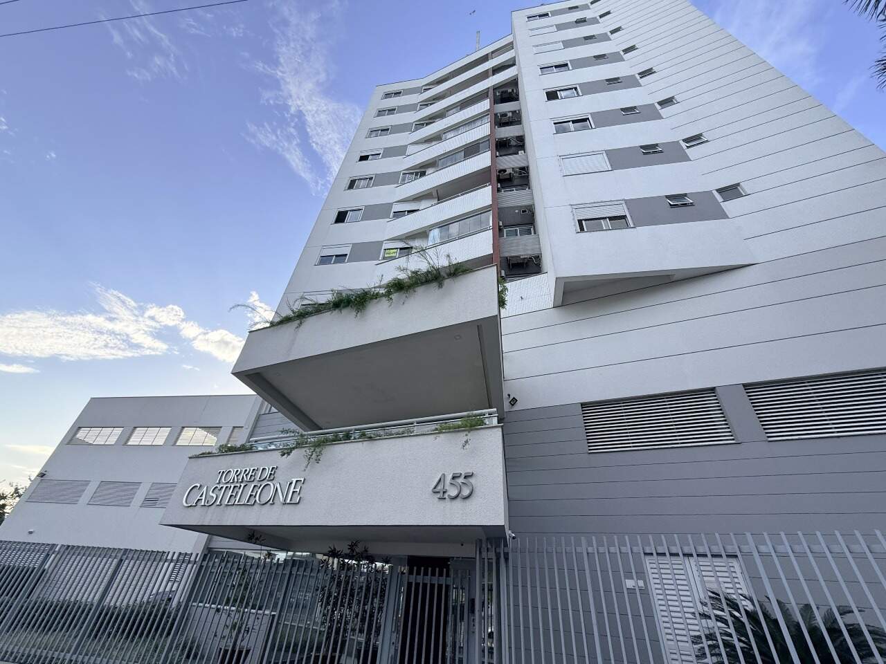 Apartamento para aluguel no Capoeiras: