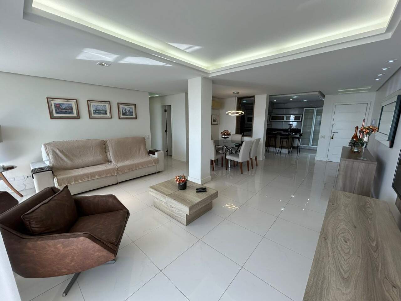 Apartamento para aluguel no Centro: 